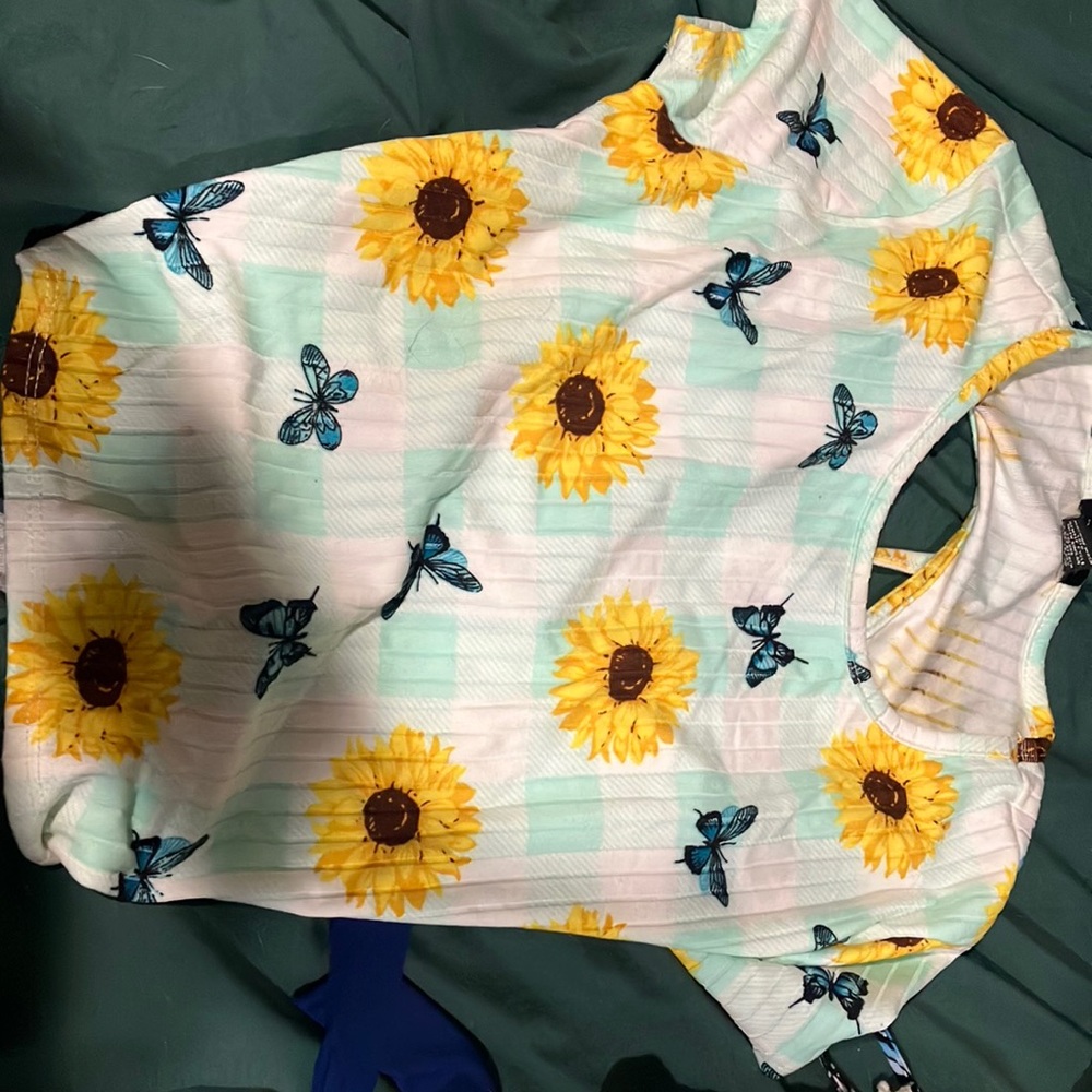 Crop top